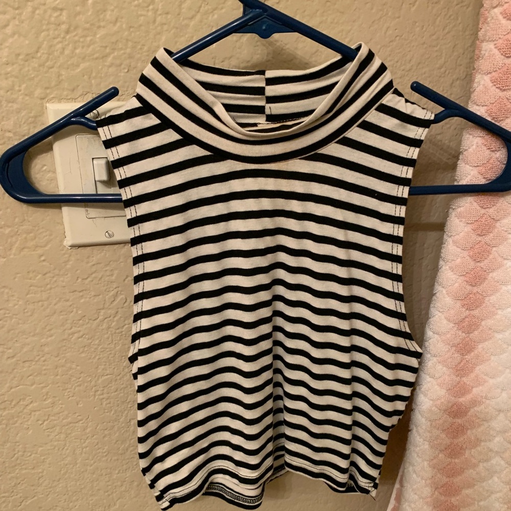 Lack and white striped crop top